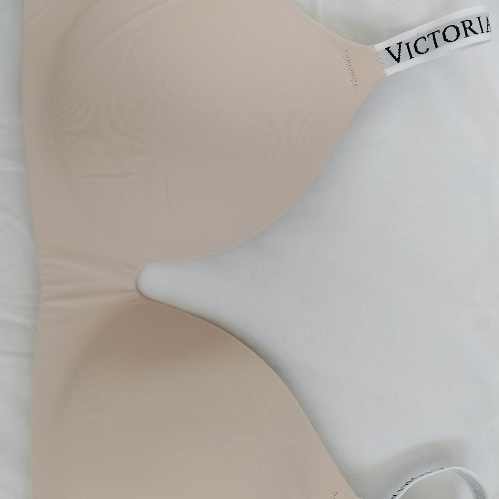 Victoria's Secret Cream Bra